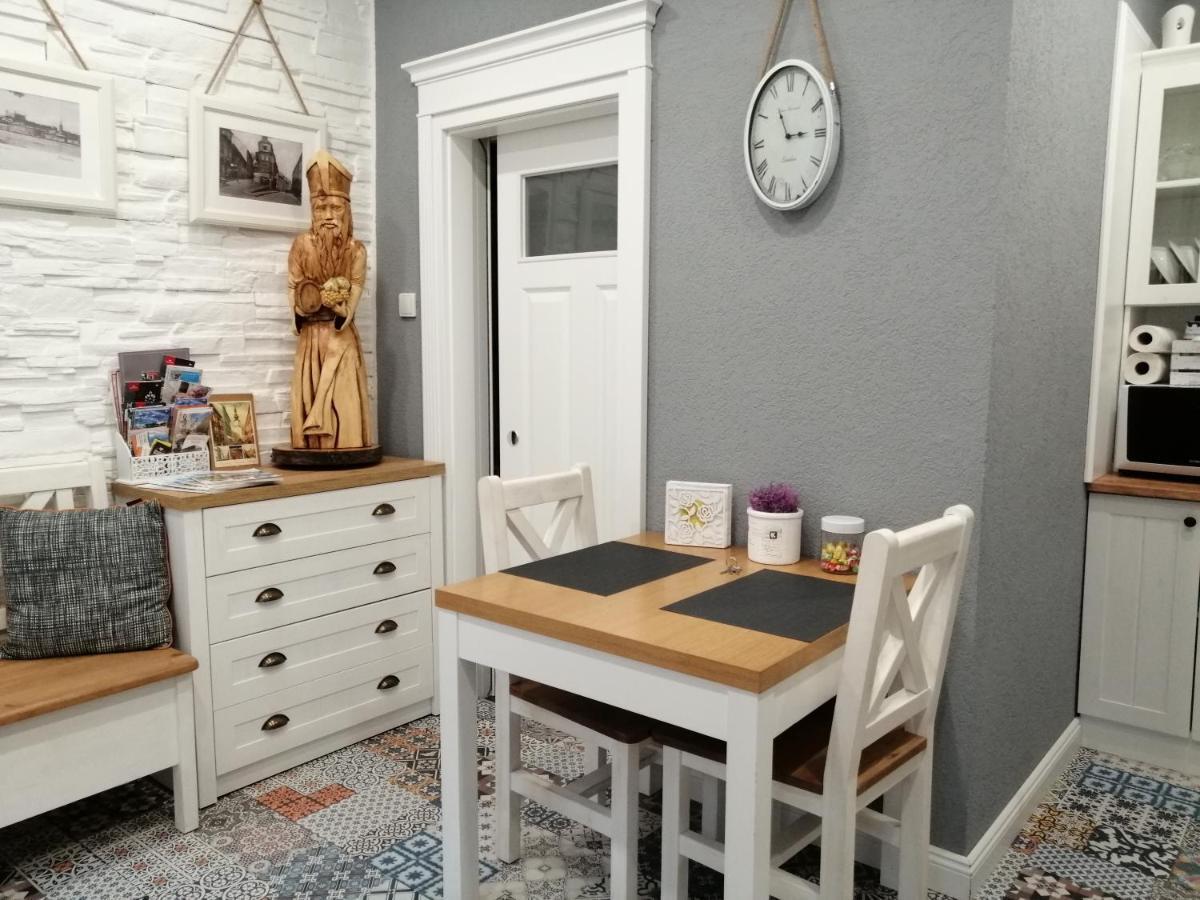 Apartman Sv. Urban Bratislava Exteriör bild